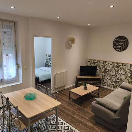 Budget Avec Parking * Charleville-Mézières