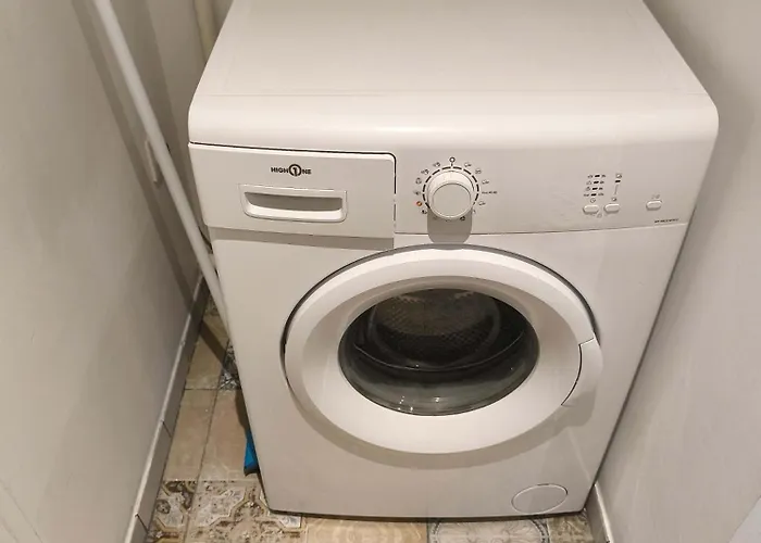 Budget Avec Parking Appartamento *